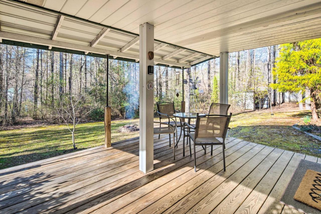 Penrose Home With Covered Deck And Fire Pit! ภายนอก รูปภาพ